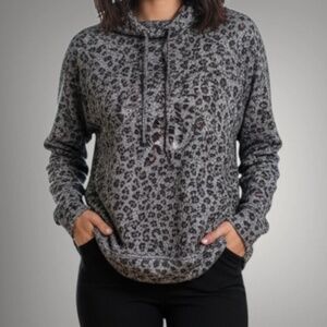 🤎 Cowl Neck Leopard Animal Print Long Sleeve Soft Top Maurice’s XS